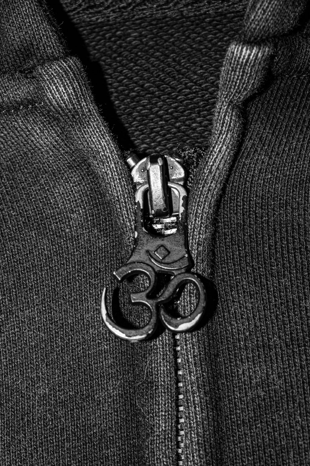 Cropped STW Zip Up - Charcoal Black